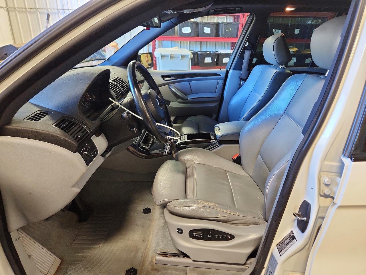 2006 BMW X5 4.4I - Фото 7