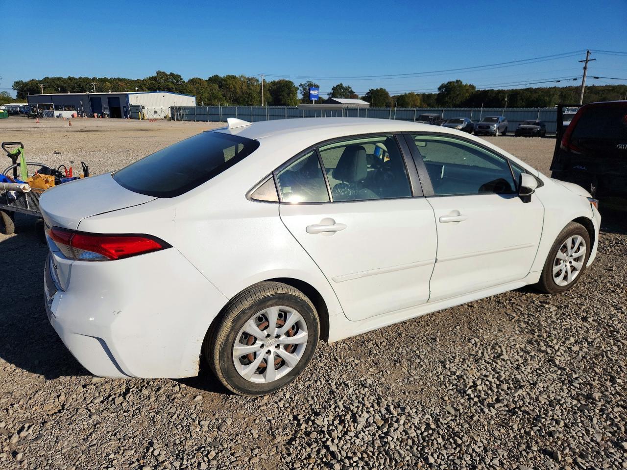 2021 Toyota Corolla Le - Image 3