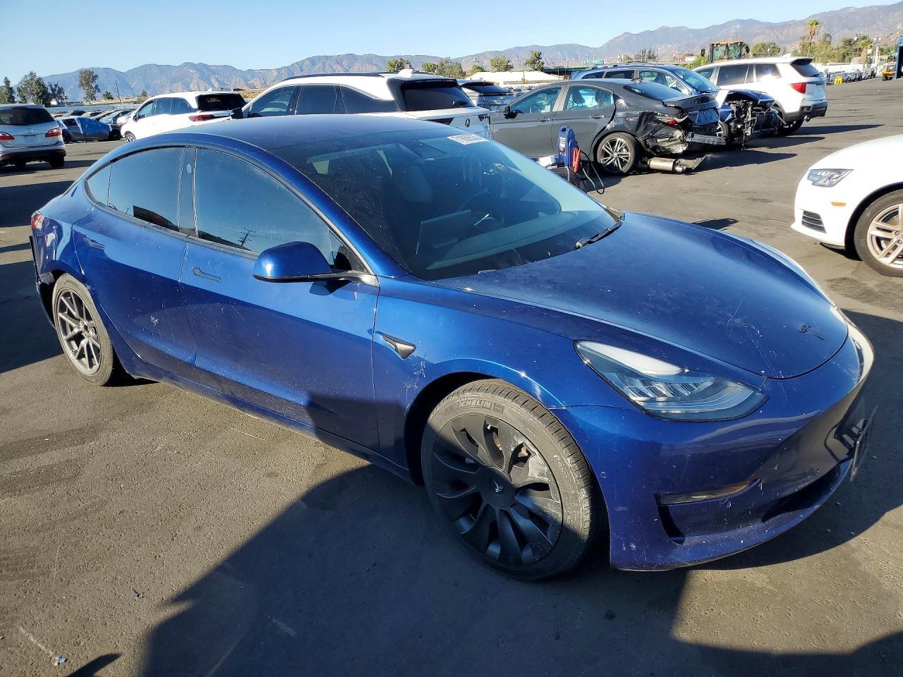2018 Tesla Model 3 - Image 4