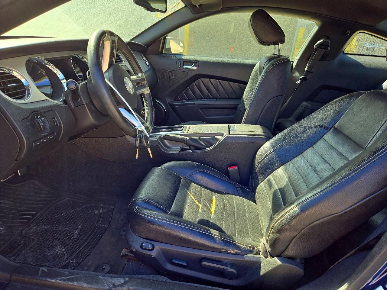2012 Ford Mustang - Фото 7