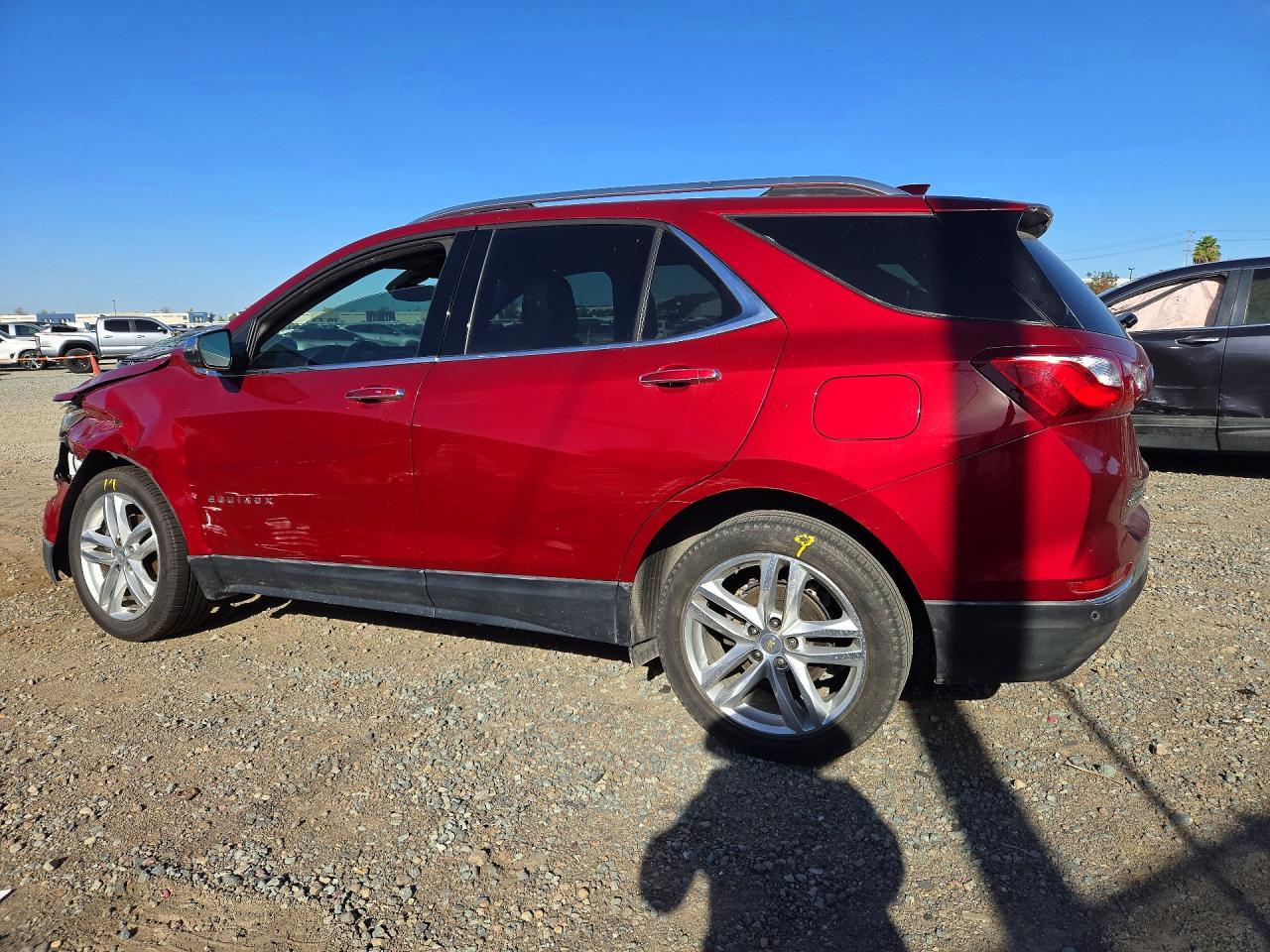 2020 Chevrolet Equinox Premier - Image 2