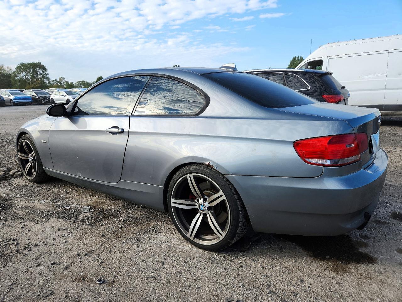 2008 BMW 335 Xi - Image 2