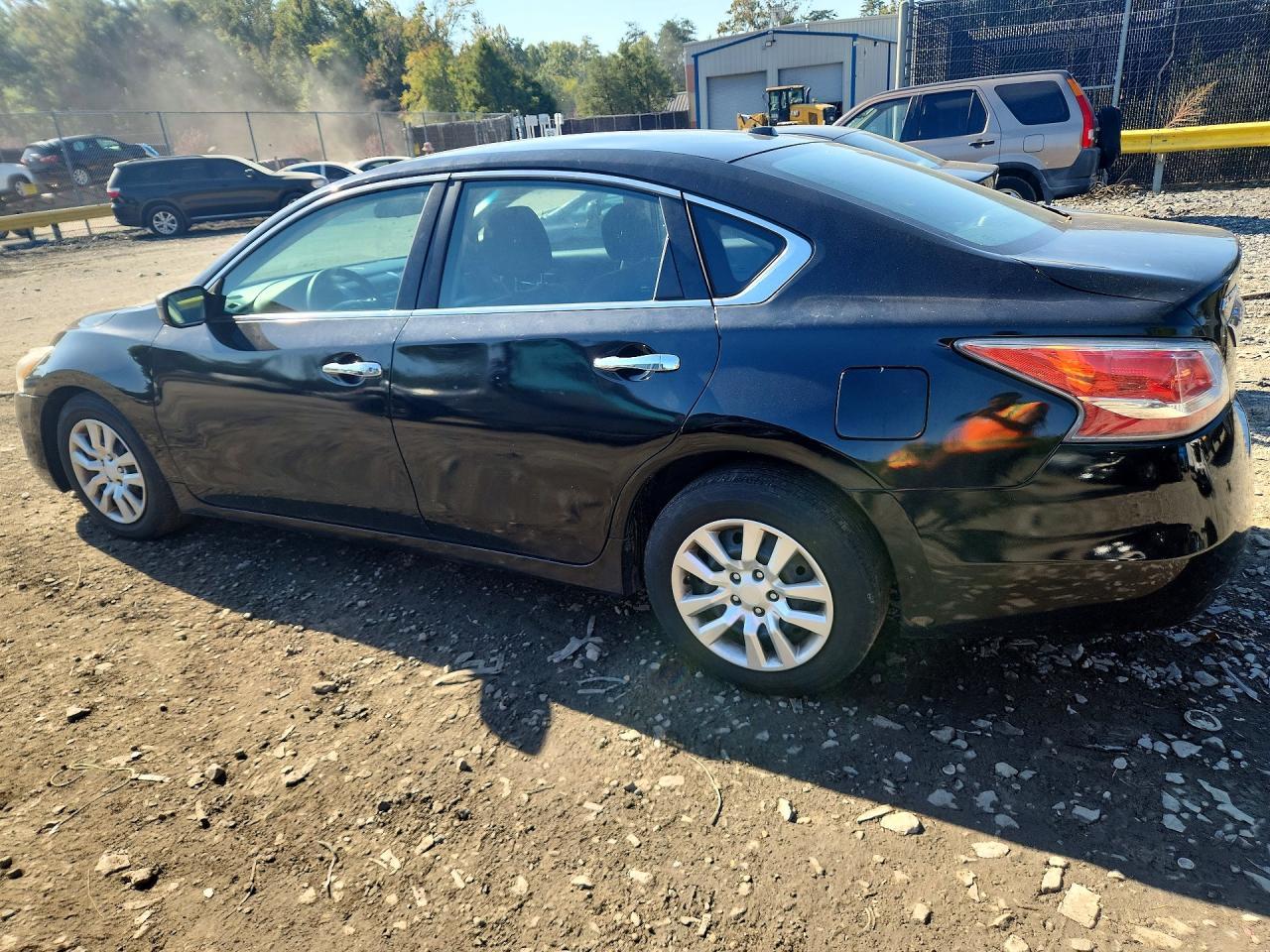 2015 Nissan Altima 2.5 S - Фото 2