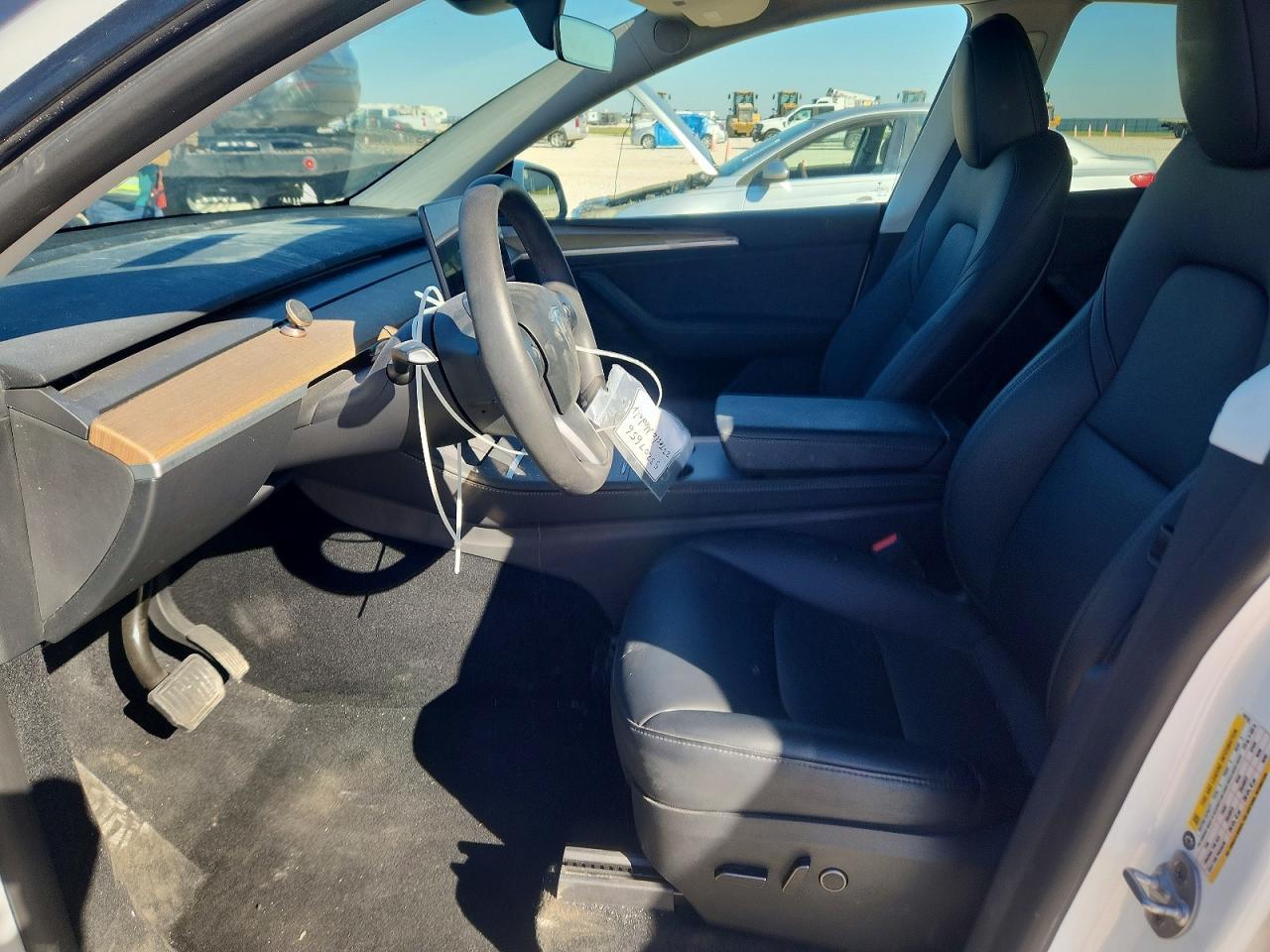 2023 Tesla Model Y - Фото 7