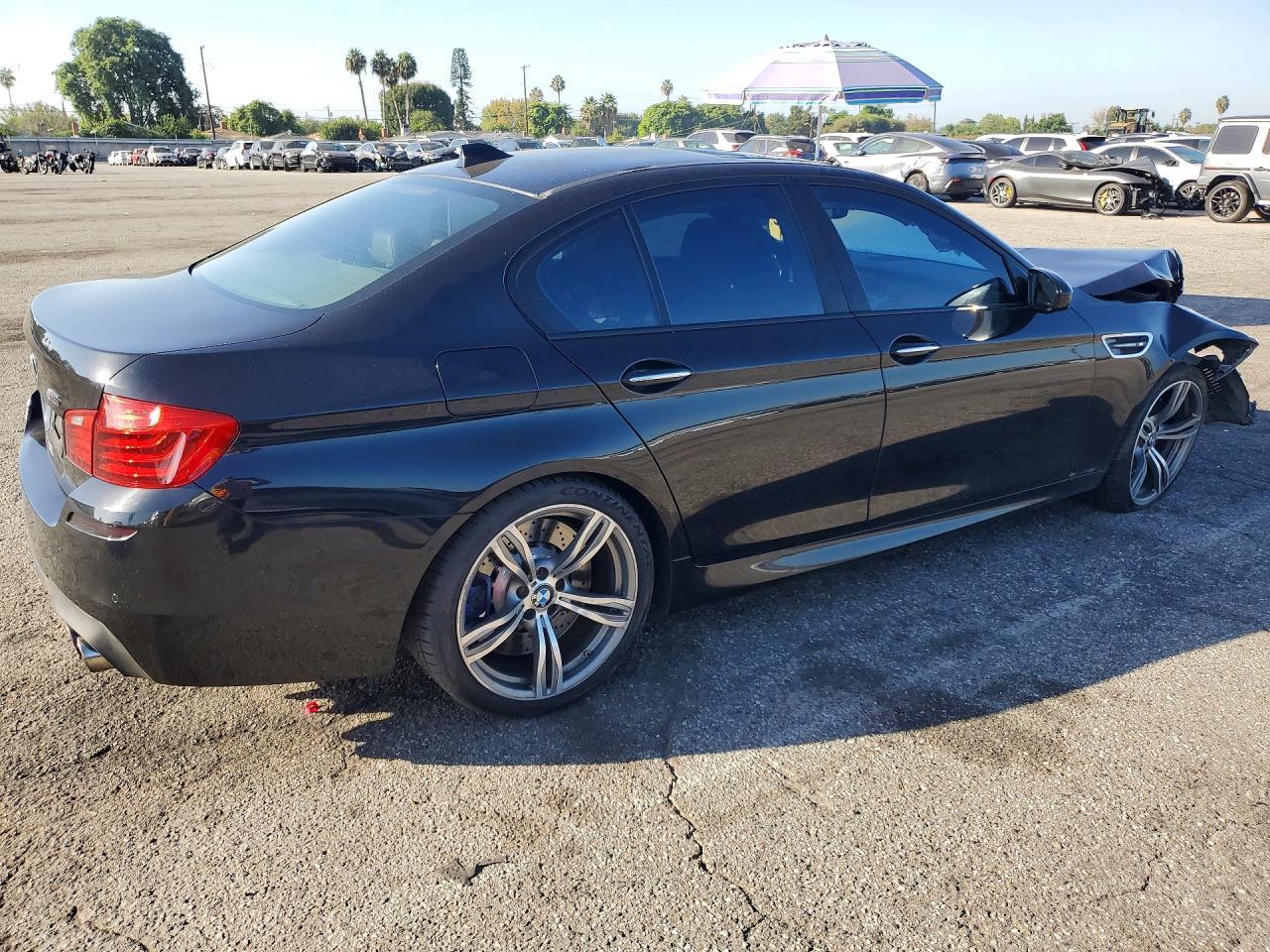 2014 BMW M5 - Фото 3