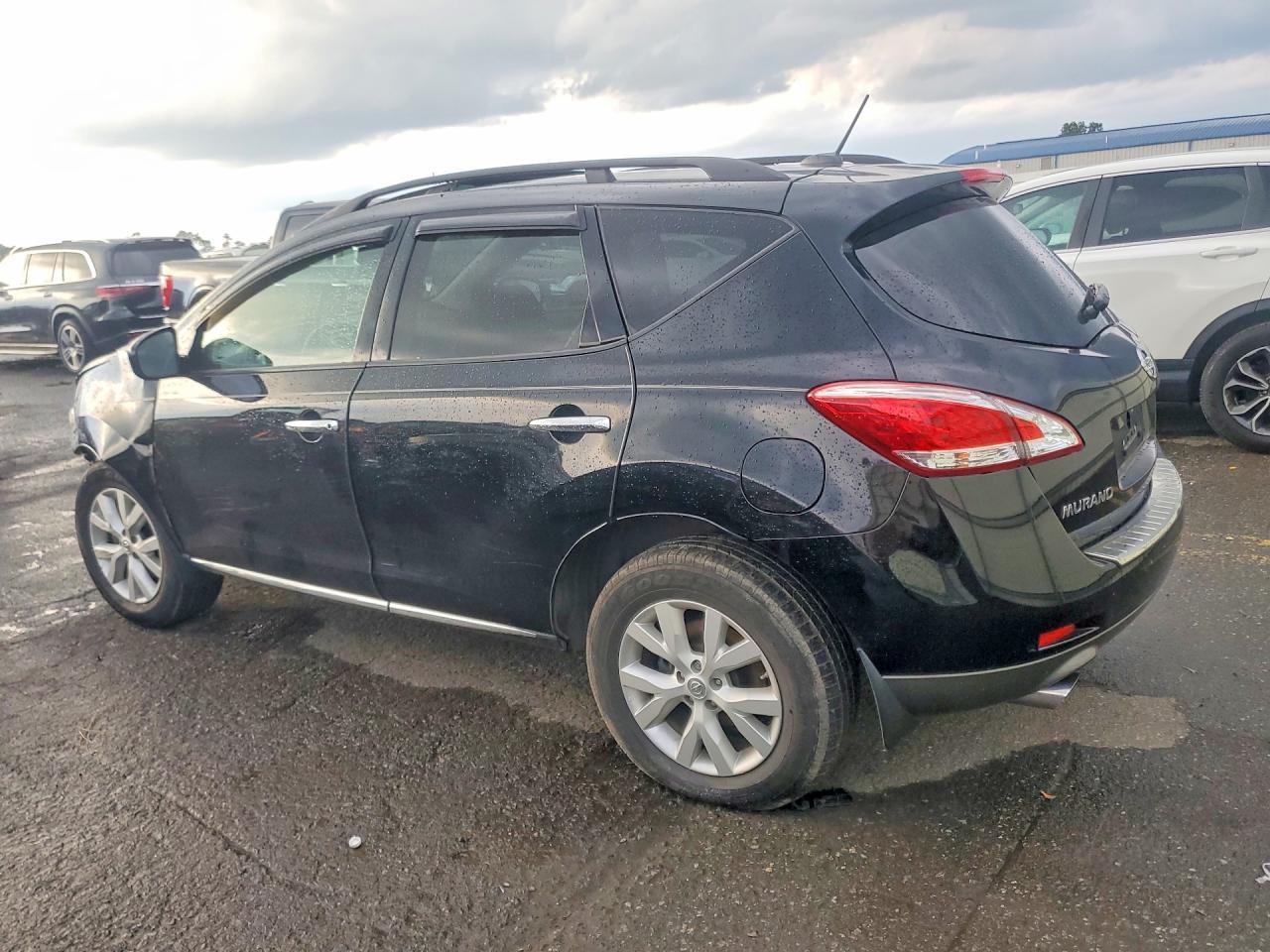 2011 Nissan Murano S - Фото 2