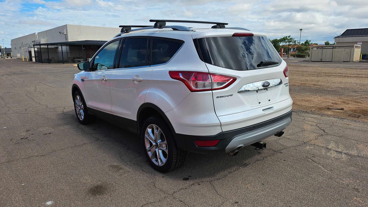 2016 Ford Escape Titanium - Фото 3