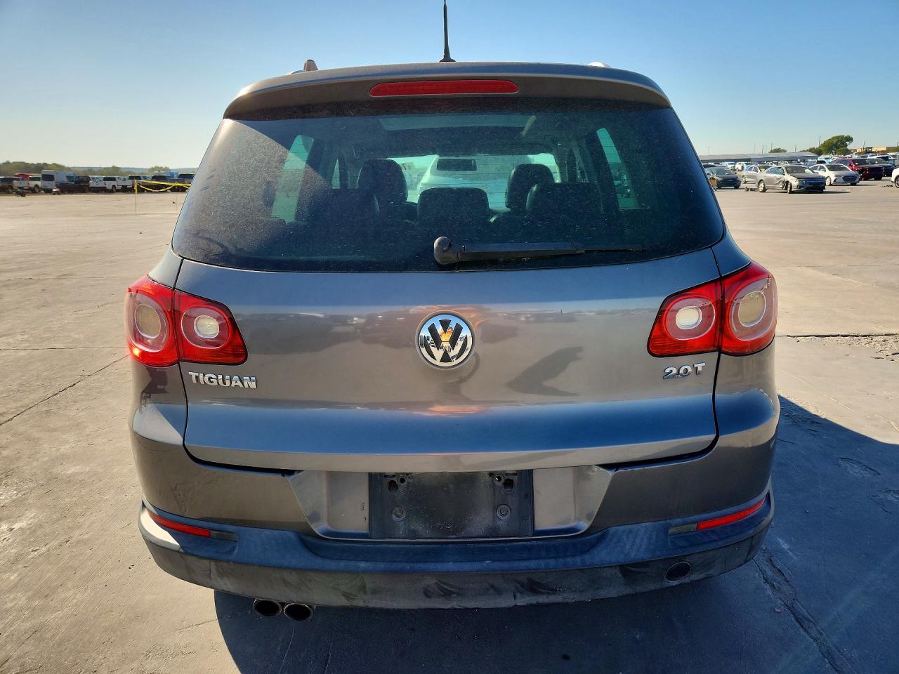 2010 Volkswagen Tiguan S - Фото 6