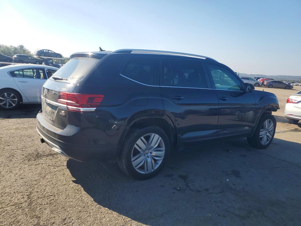 2019 Volkswagen Atlas Se - Фото 3