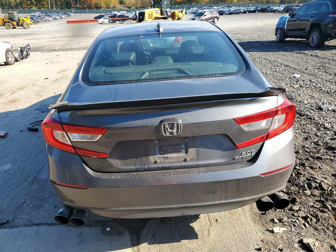2018 Honda Accord Sport - Image 6