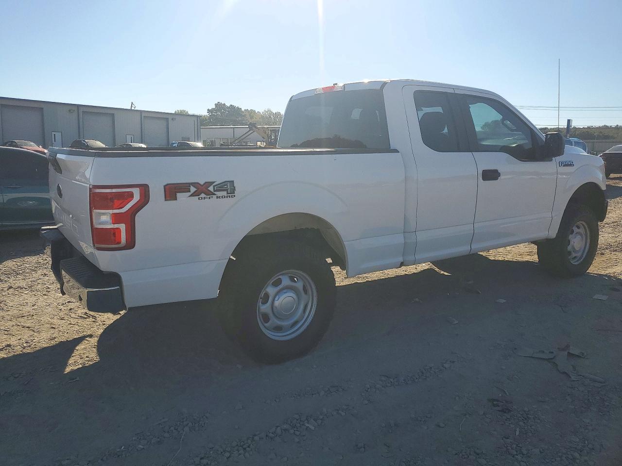 2019 Ford F150 Super Cab - Фото 3