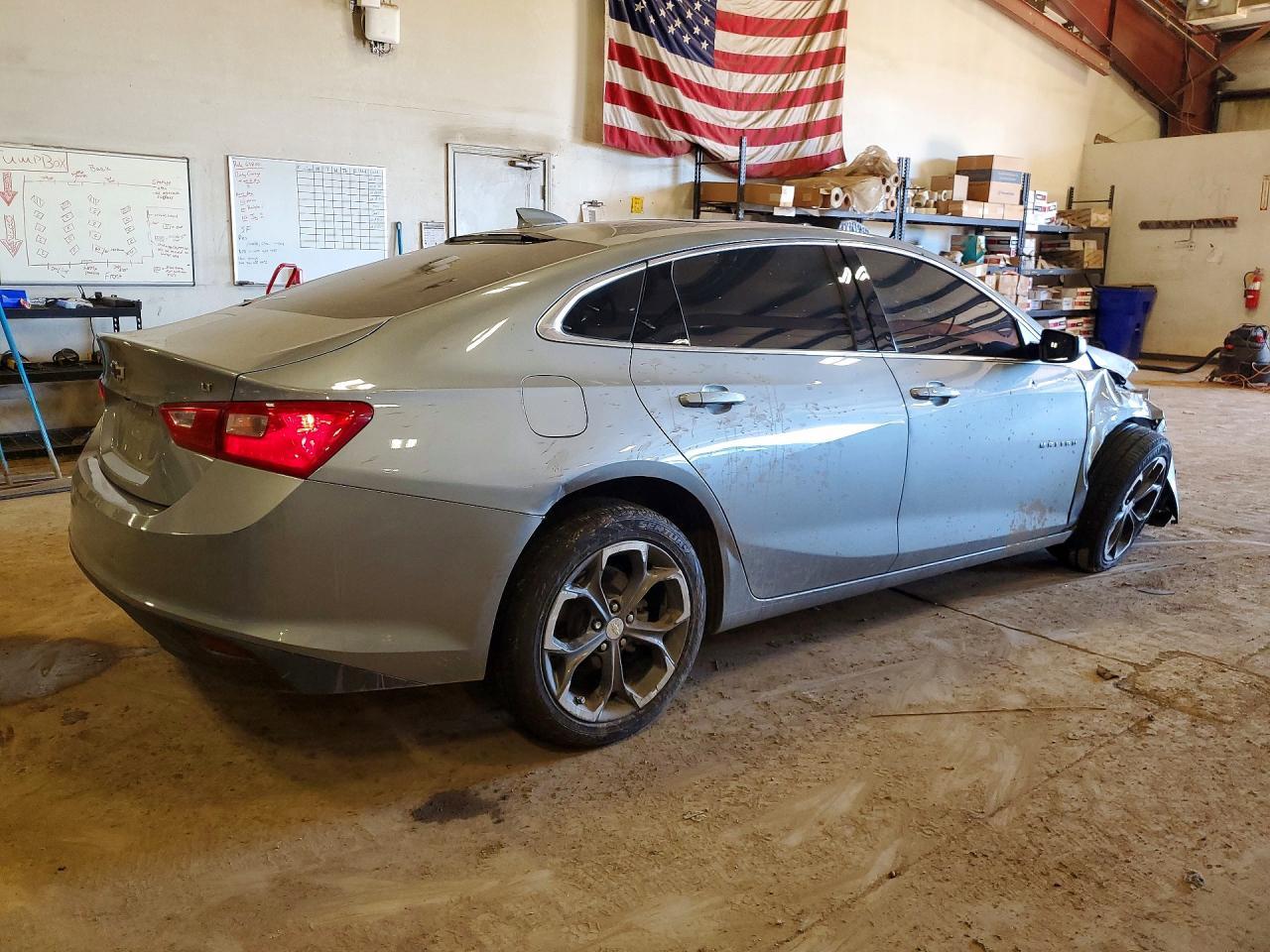 2023 Chevrolet Malibu Lt - Image 3