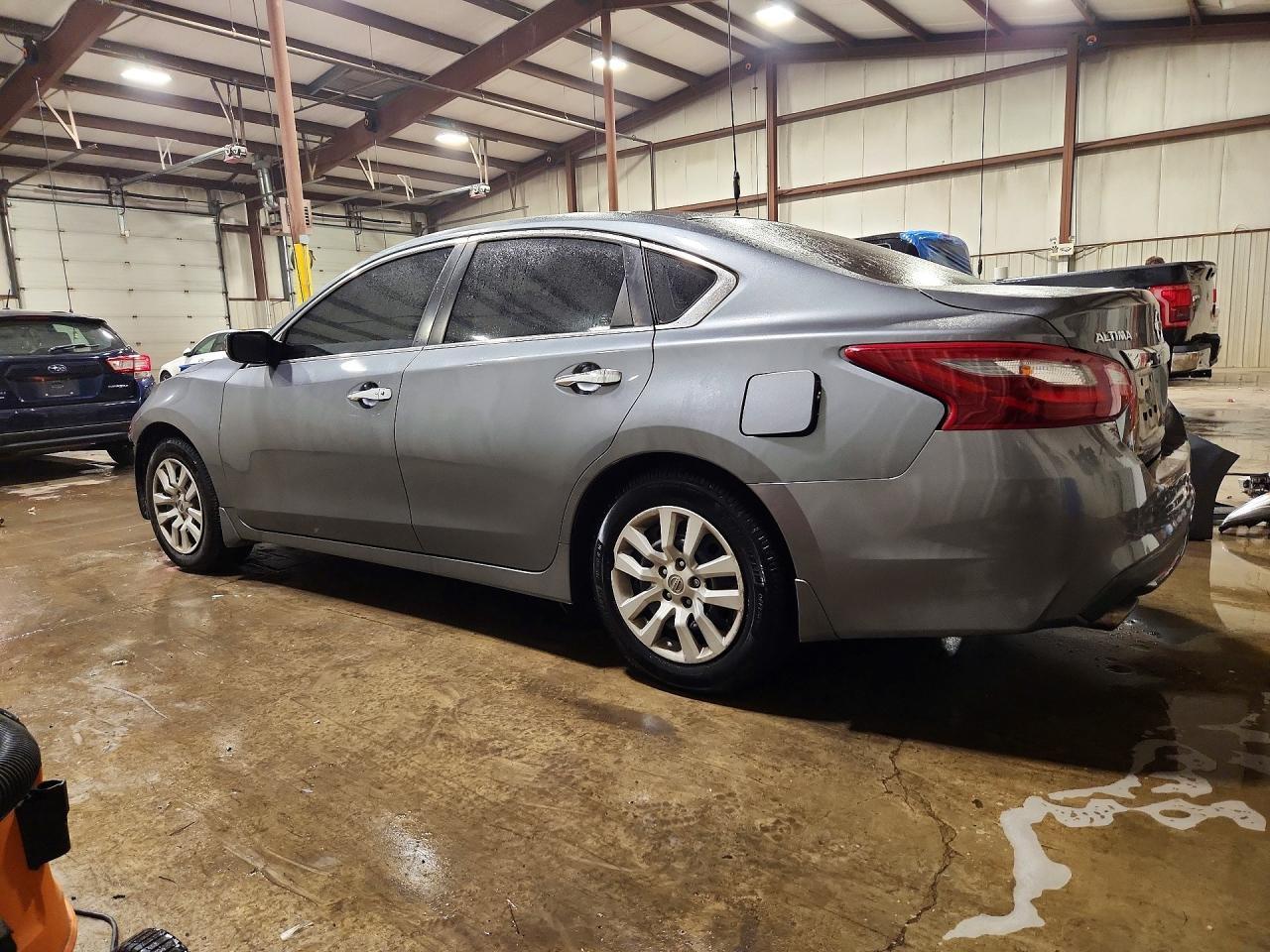 2018 Nissan Altima 2.5 S - Фото 2