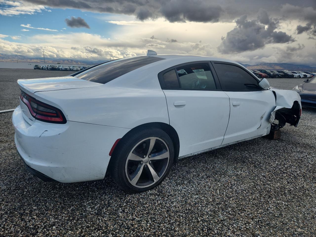 2017 Dodge Charger Sxt - Фото 3