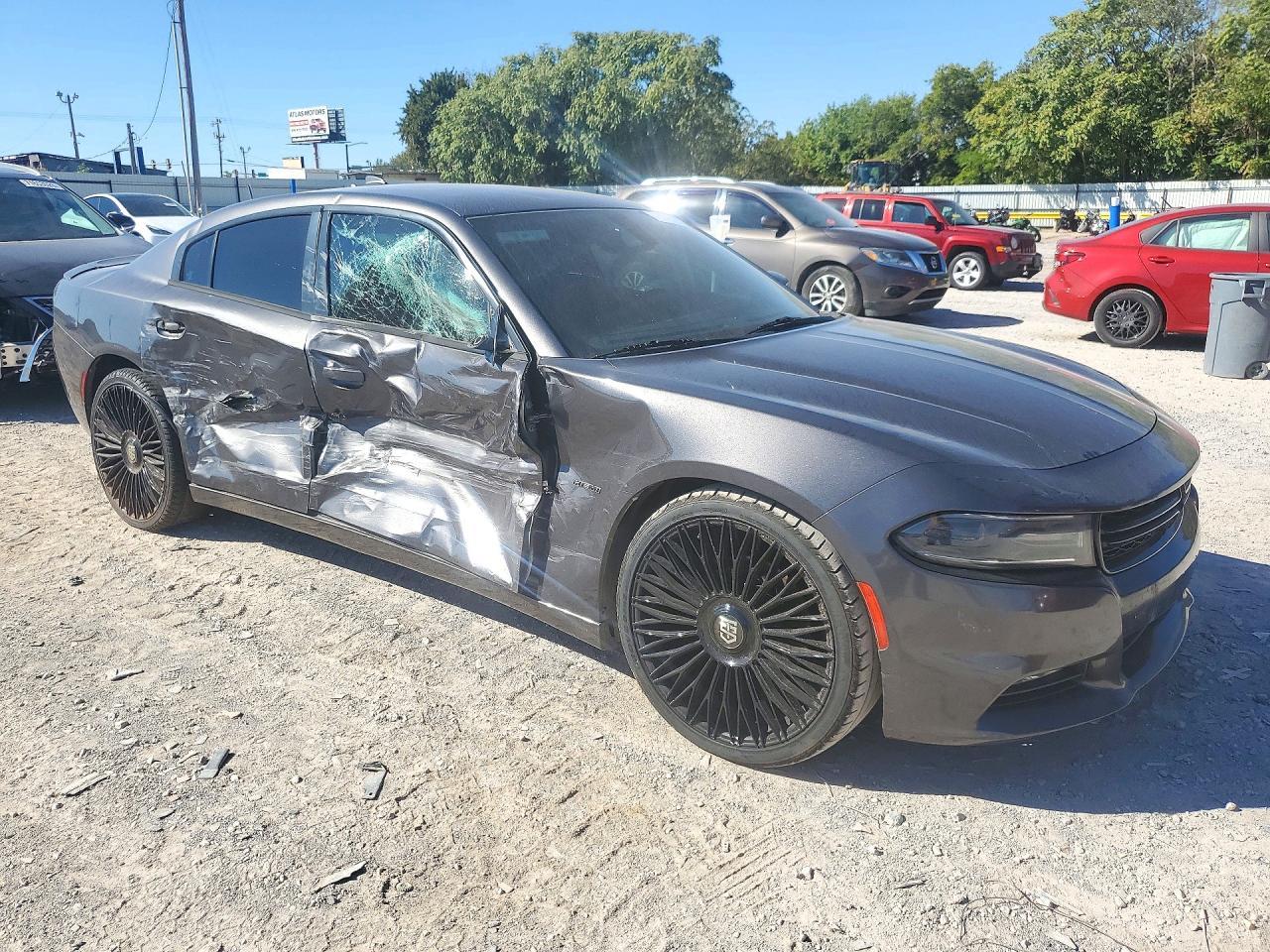2015 Dodge Charger R/T - Фото 4