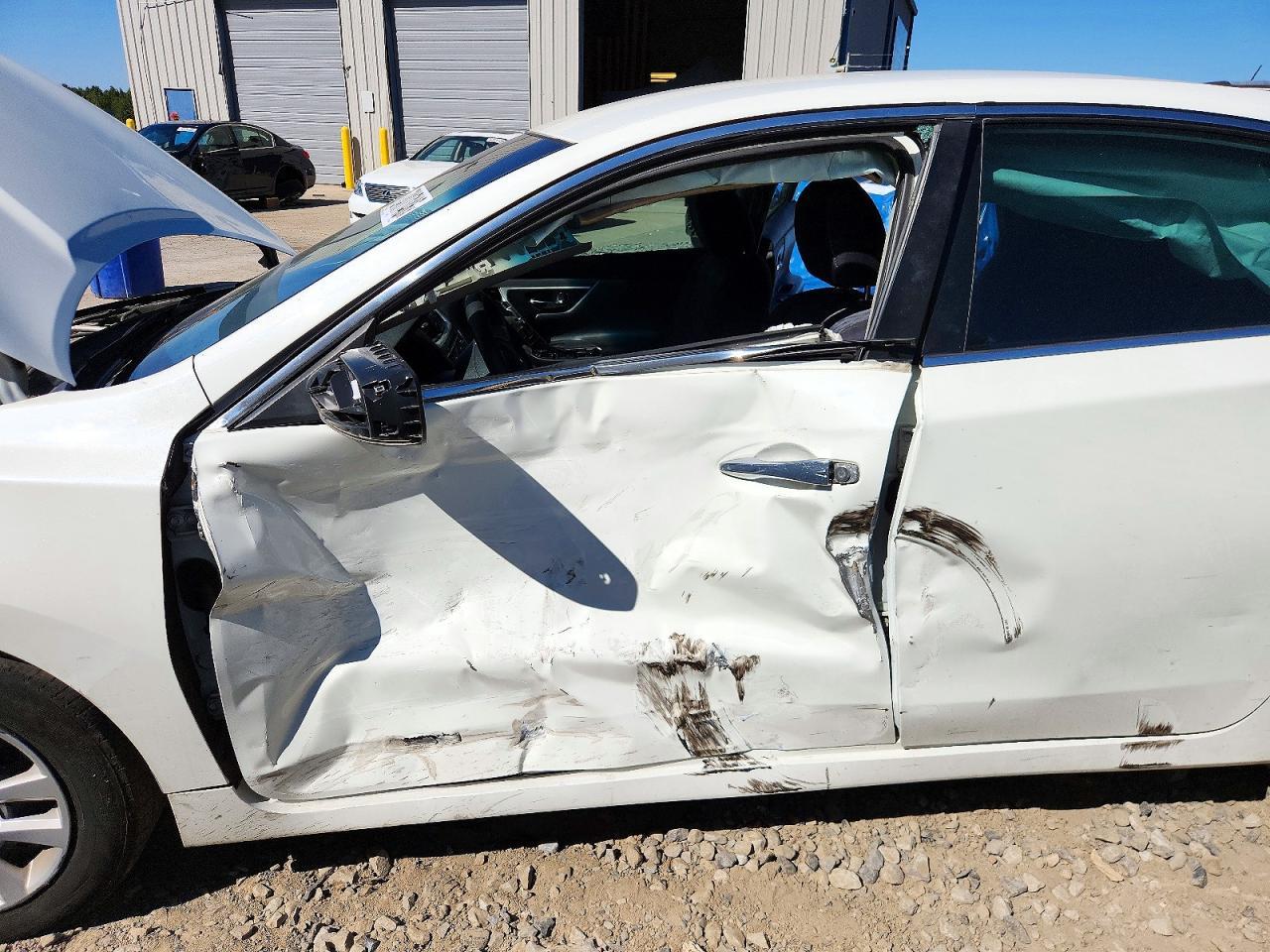 2016 Nissan Altima 2.5 S - Image 7