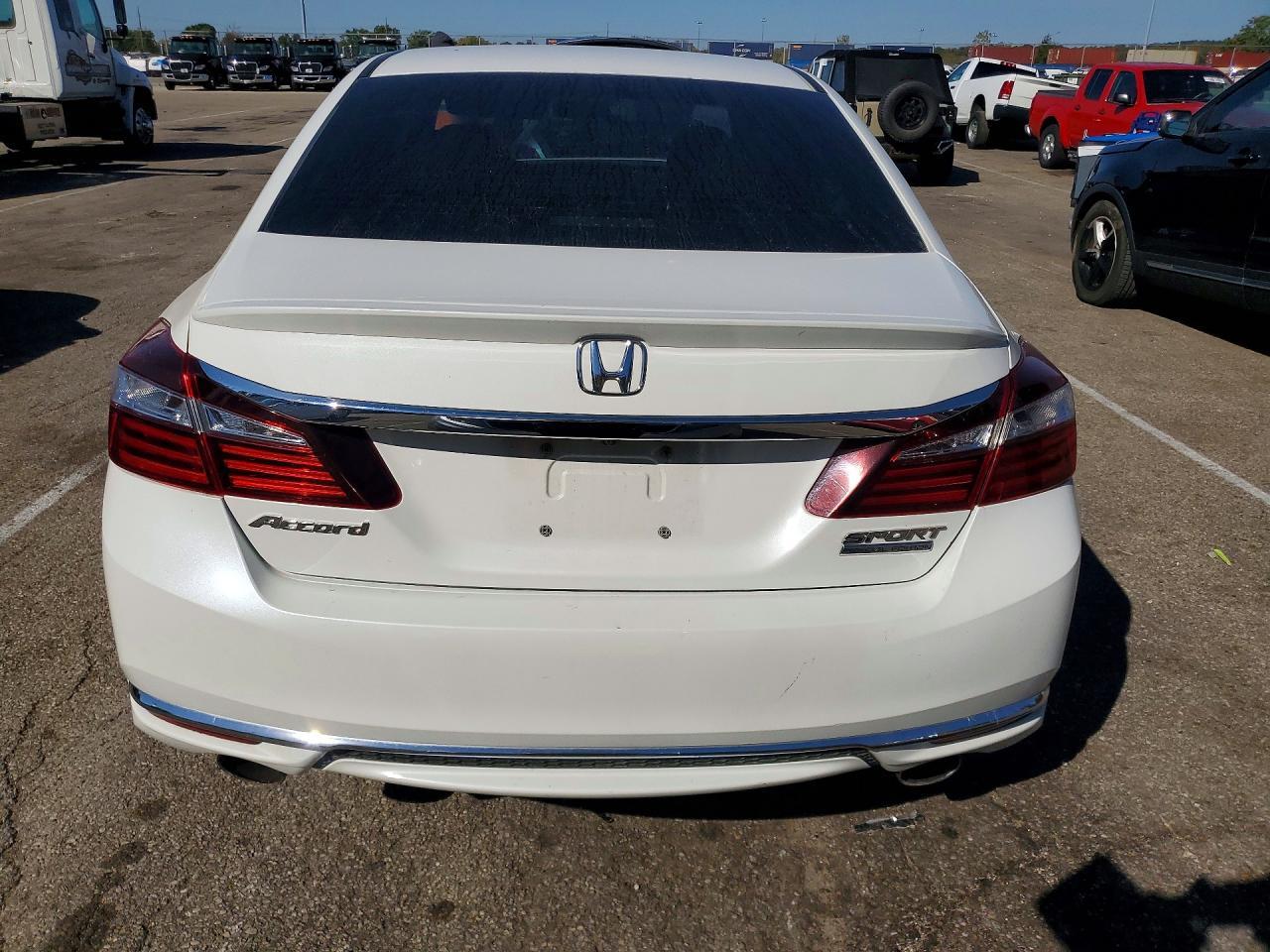 2017 Honda Accord Sport Special Edition - Фото 6