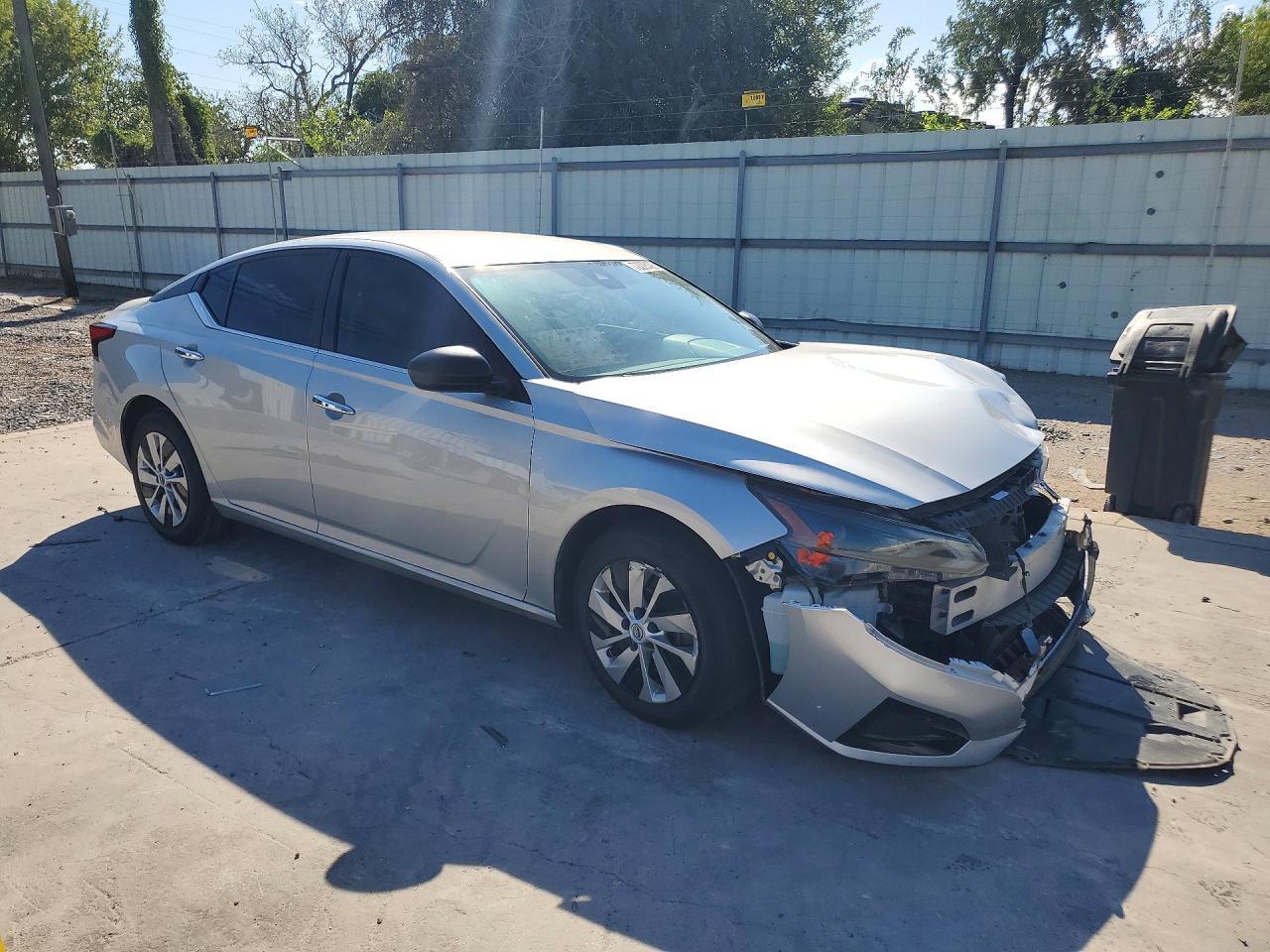 2024 Nissan Altima S - Фото 4