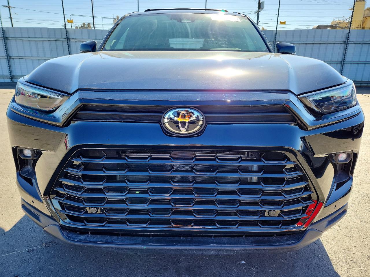 2026 Toyota Grand Highlander Hybrid Nightshade - Image 5