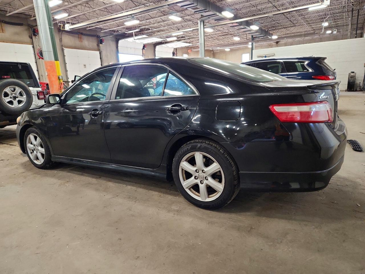 2007 Toyota Camry Se - Фото 2