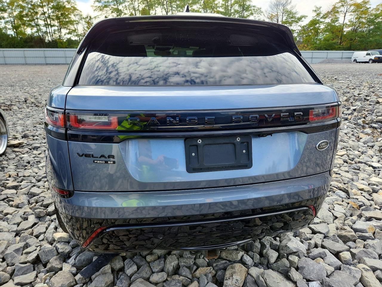 2019 Land Rover Range Rover Velar R-Dynamic Se - Image 6