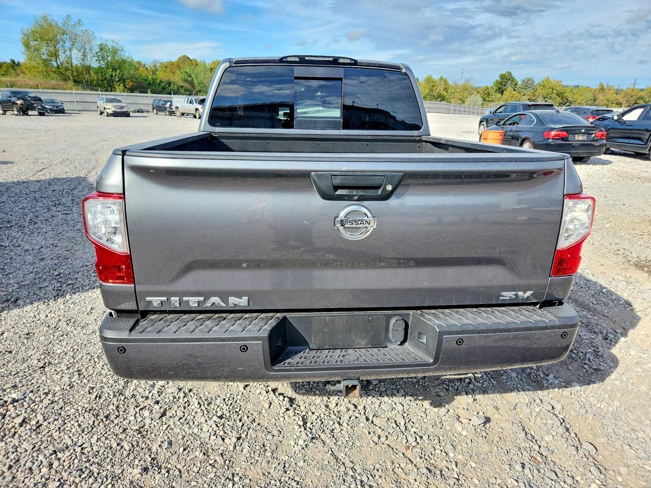 2017 Nissan Titan Sv - Фото 6