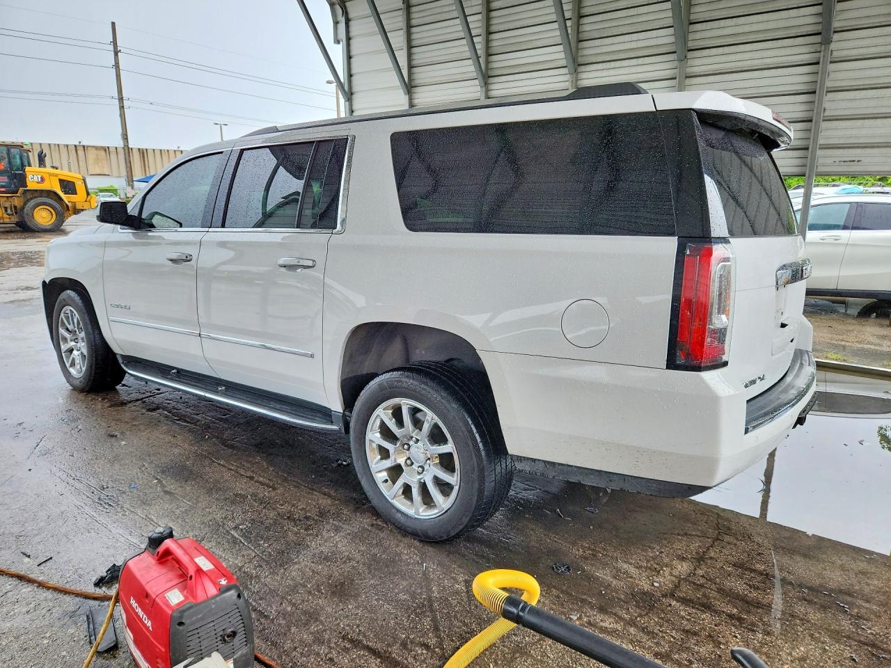 2020 GMC Yukon Xl Denali - Фото 2