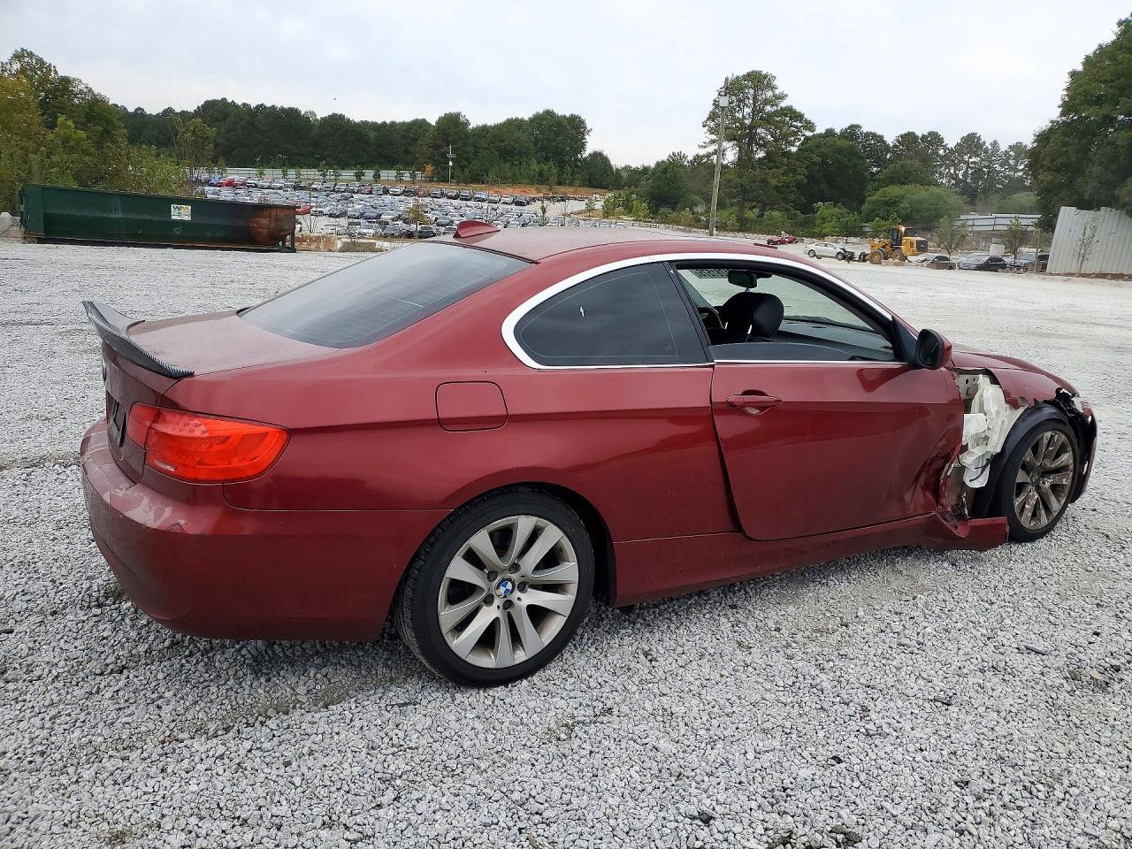 2011 BMW 328I - Фото 3