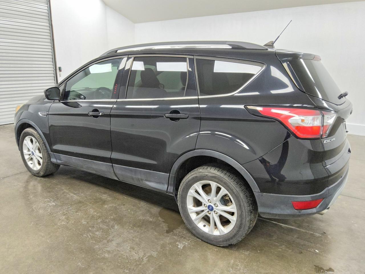 2018 Ford Escape Se - Фото 2