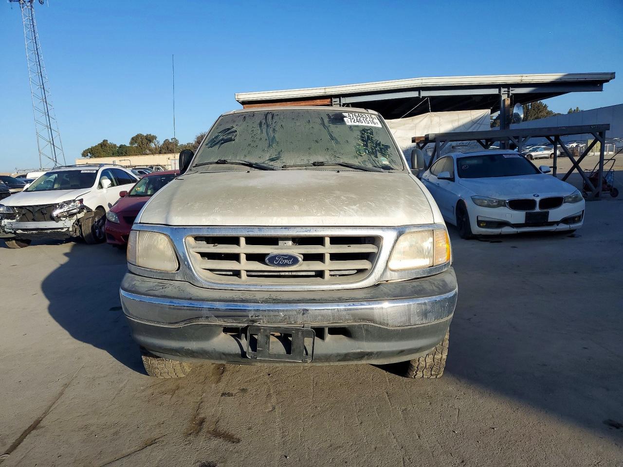 2002 Ford F150 - Image 5