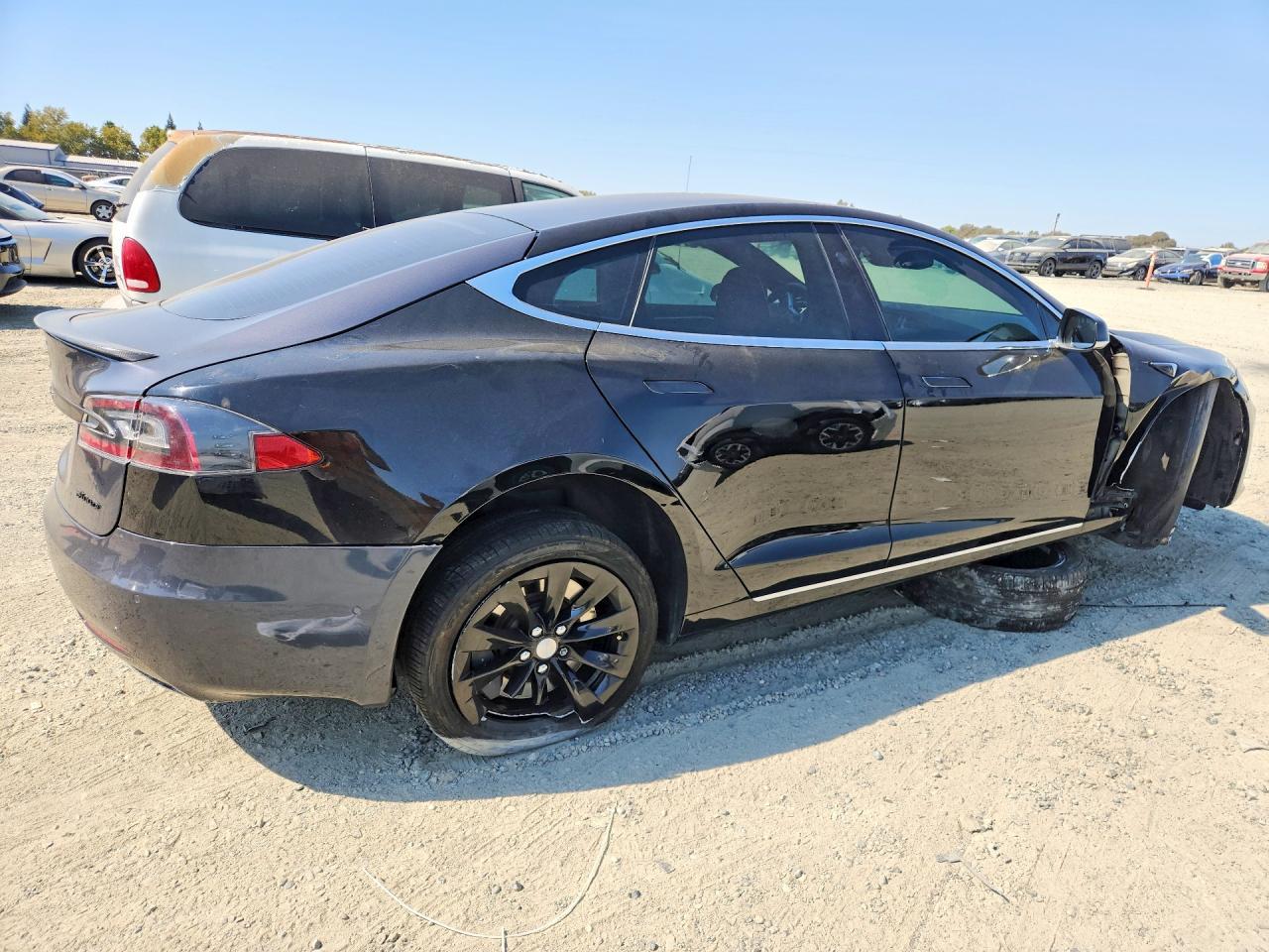 2017 Tesla Model S - Фото 3