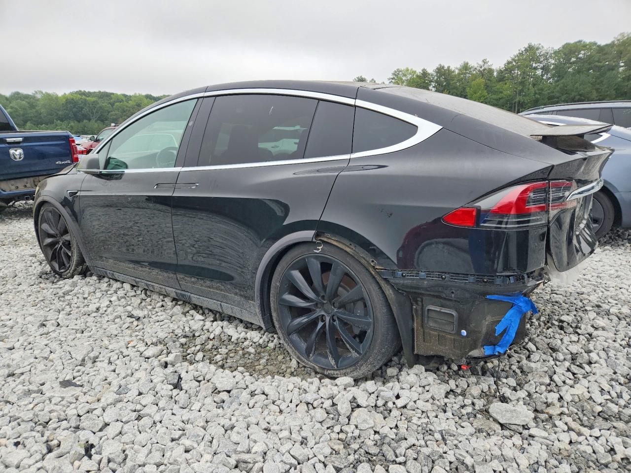 2019 Tesla Model X - Image 2