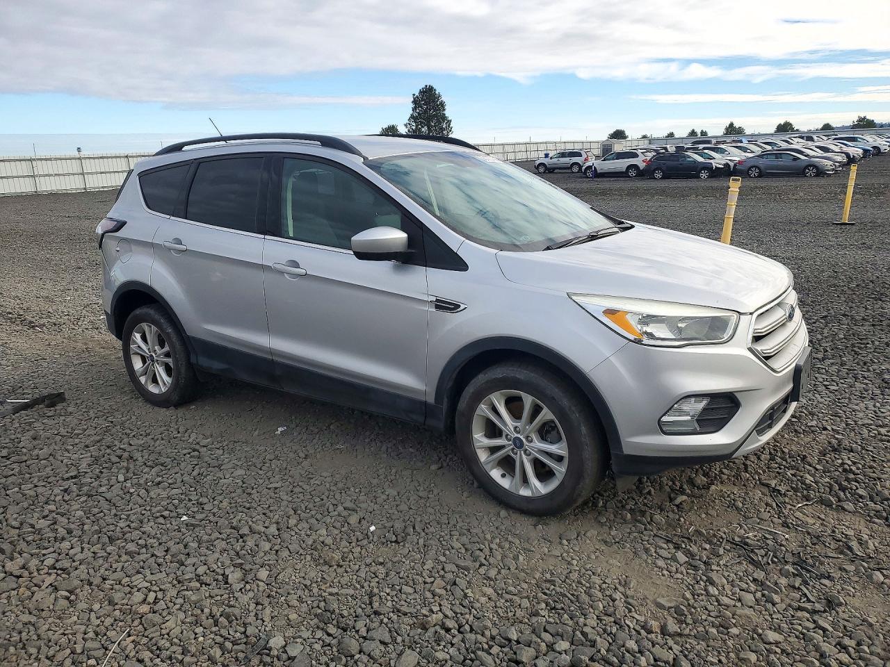 2018 Ford Escape Se - Фото 4