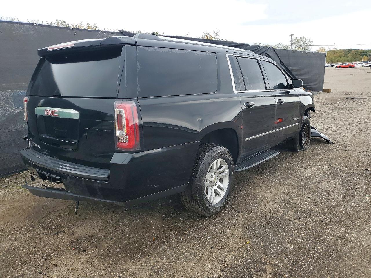 2015 GMC Yukon Xl Denali - Фото 3