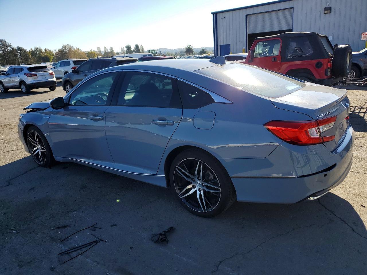 2021 Honda Accord Touring Hybrid - Фото 2