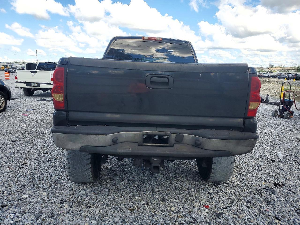 2006 GMC Sierra K2500 Heavy Duty - Фото 6