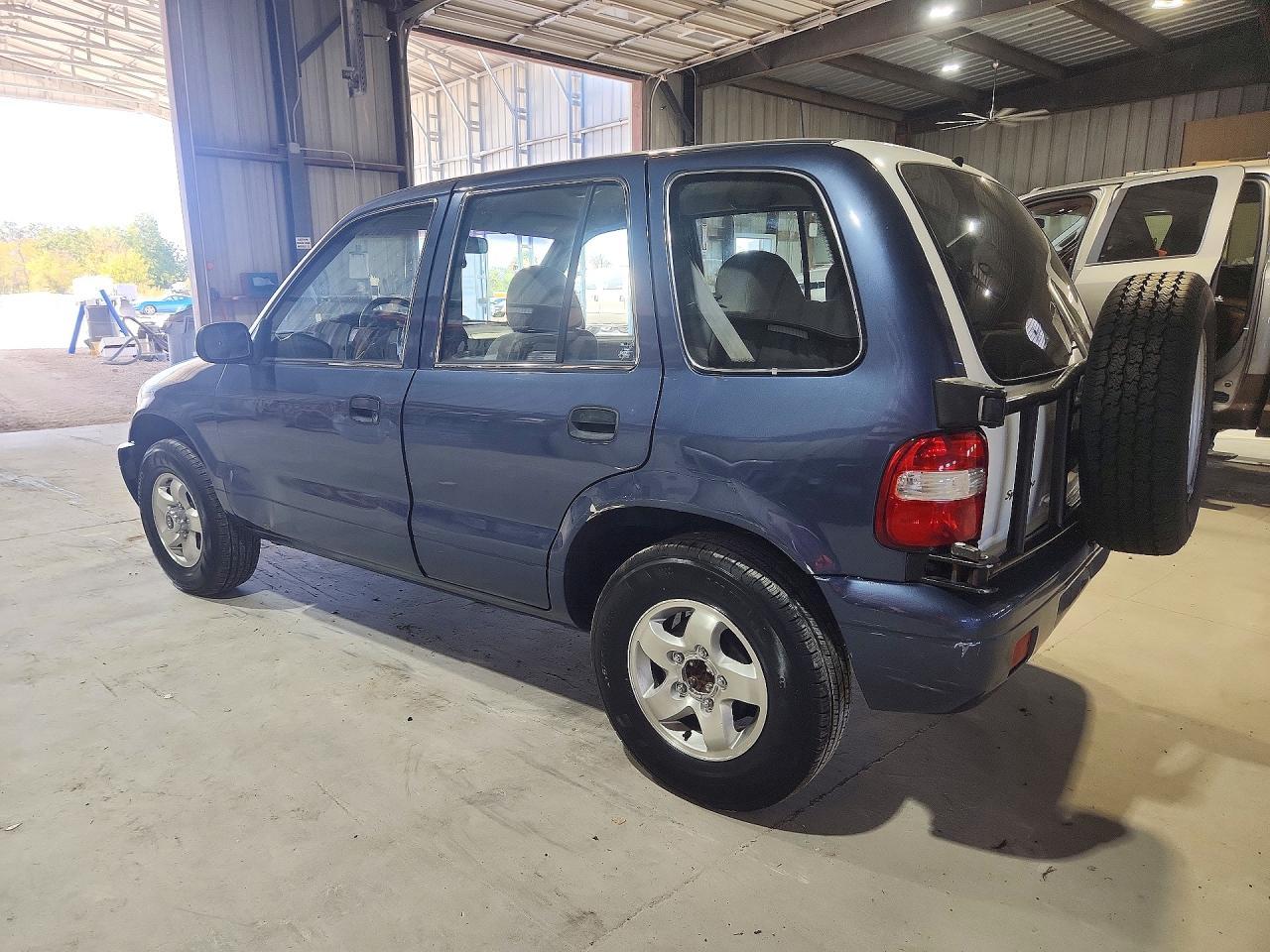 2001 Kia Sportage Base - Image 2
