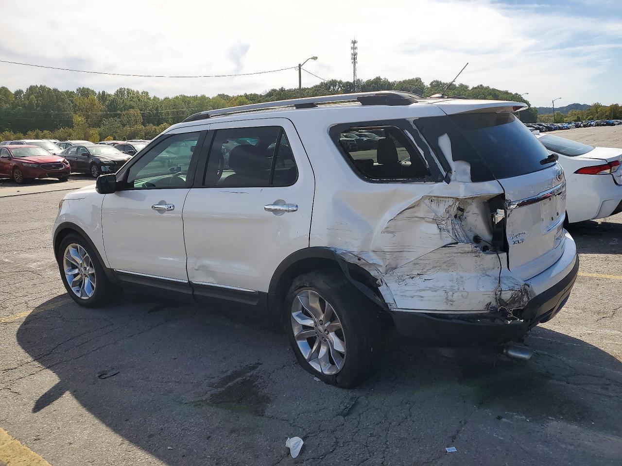 2013 Ford Explorer Xlt - Фото 2