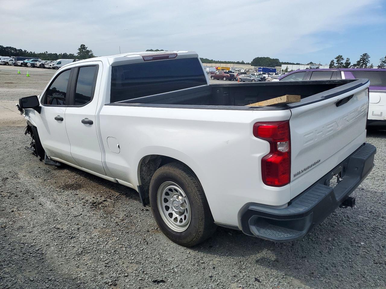 2021 Chevrolet Silverado C1500 - Фото 2