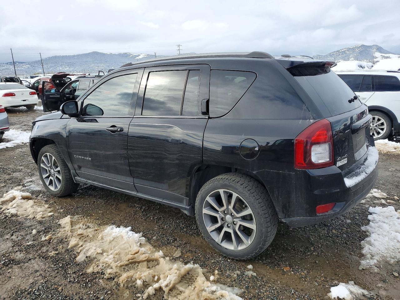 2016 Jeep Compass Sport - Фото 2