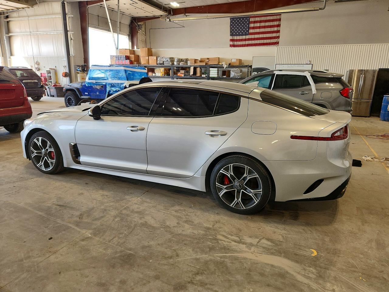 2018 Kia Stinger Gt2 - Фото 2