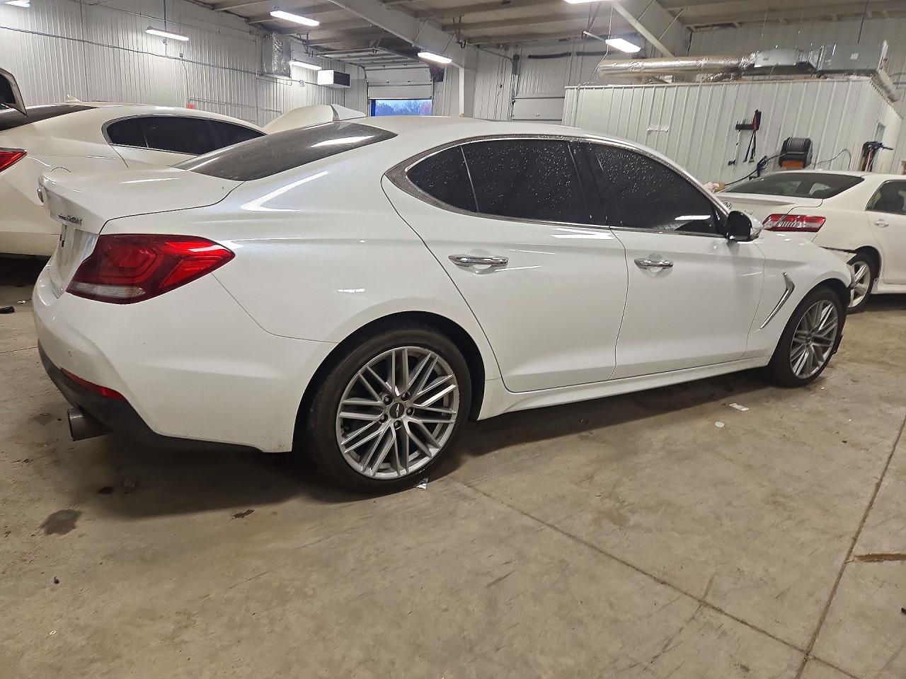 2021 Genesis G70 Elite - Фото 3