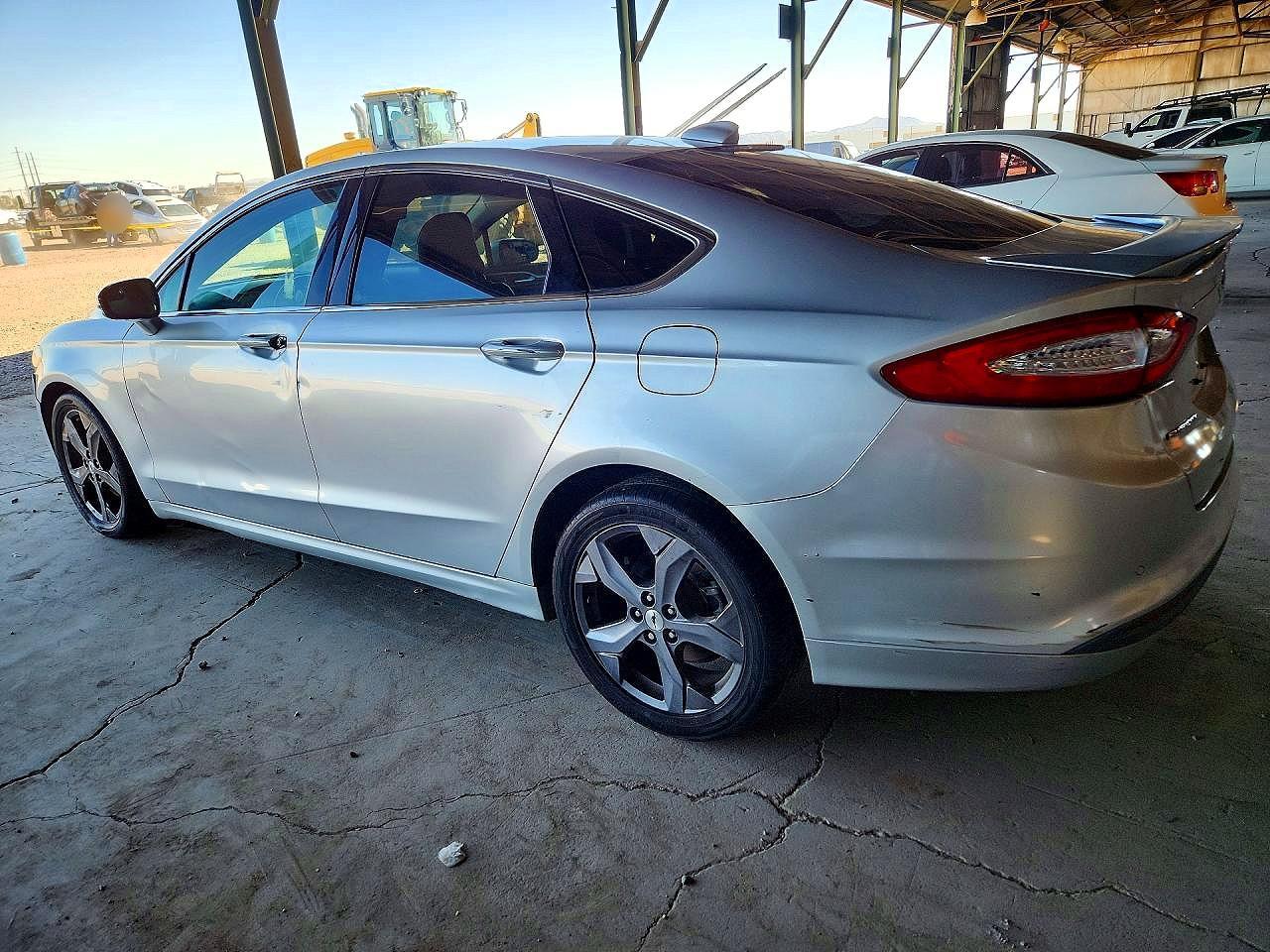 2014 Ford Fusion Se - Фото 2