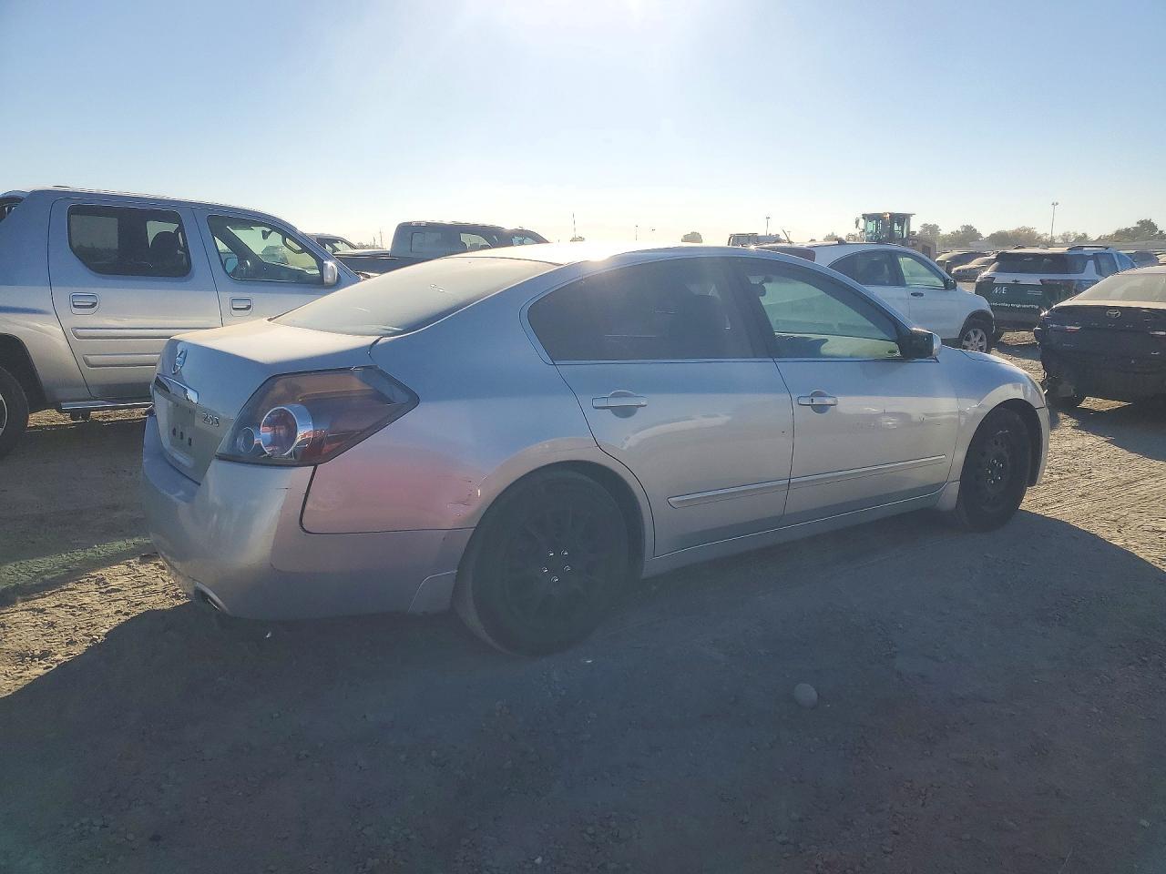 2009 Nissan Altima 2.5 - Image 3