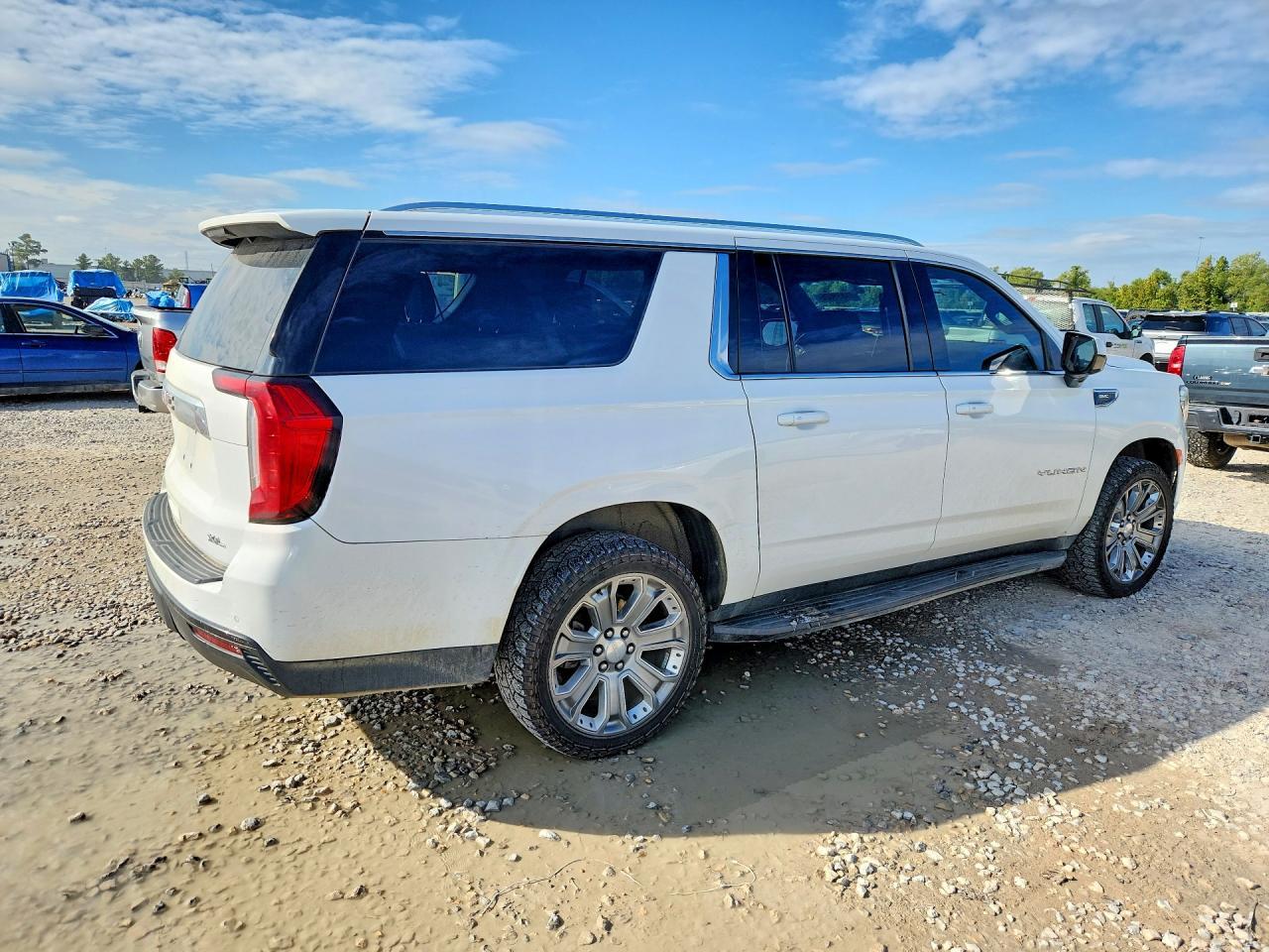 2022 GMC Yukon Xl K1500 Sle - Фото 3