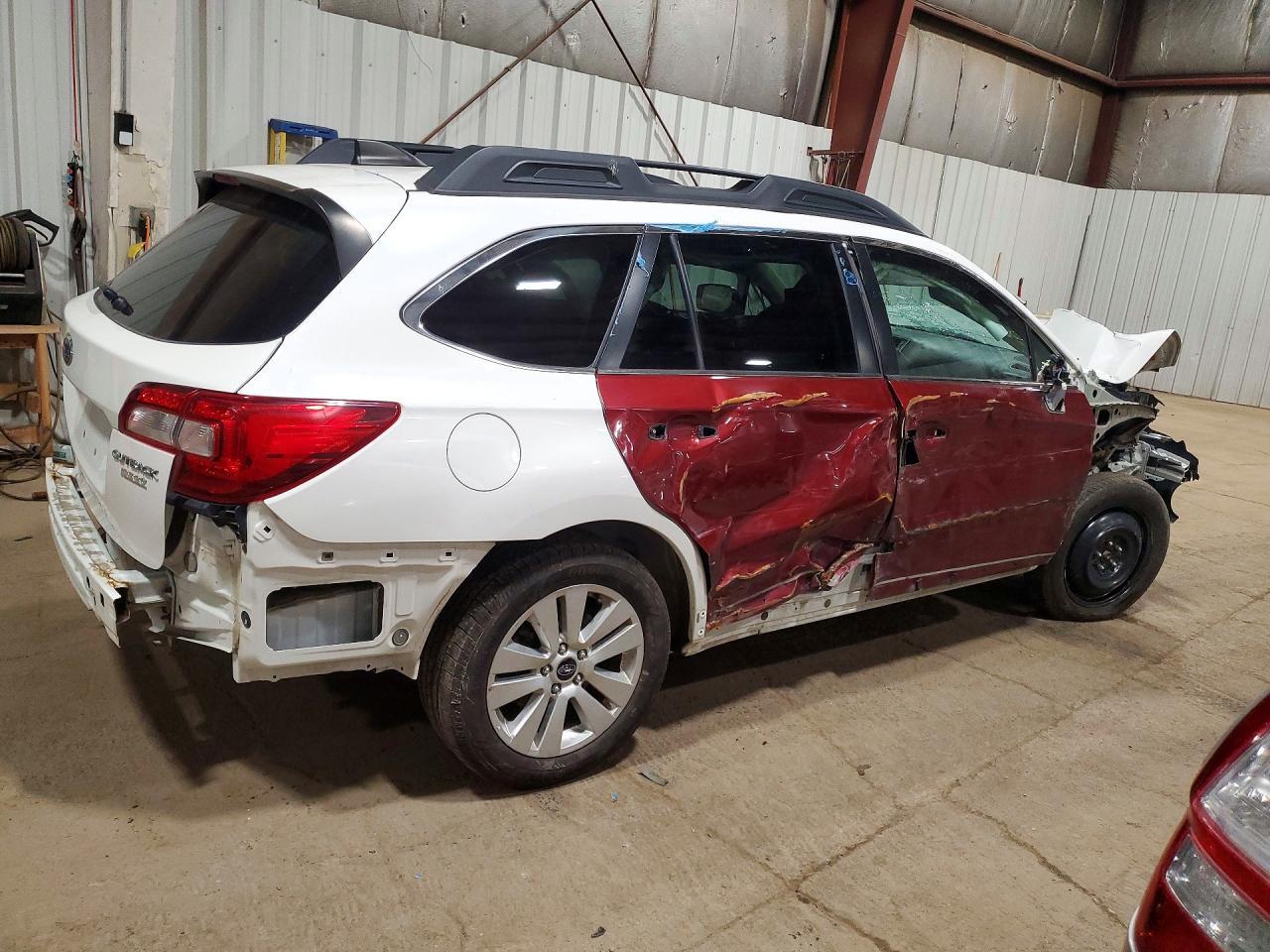 2017 Subaru Outback 2.5I Premium - Image 3