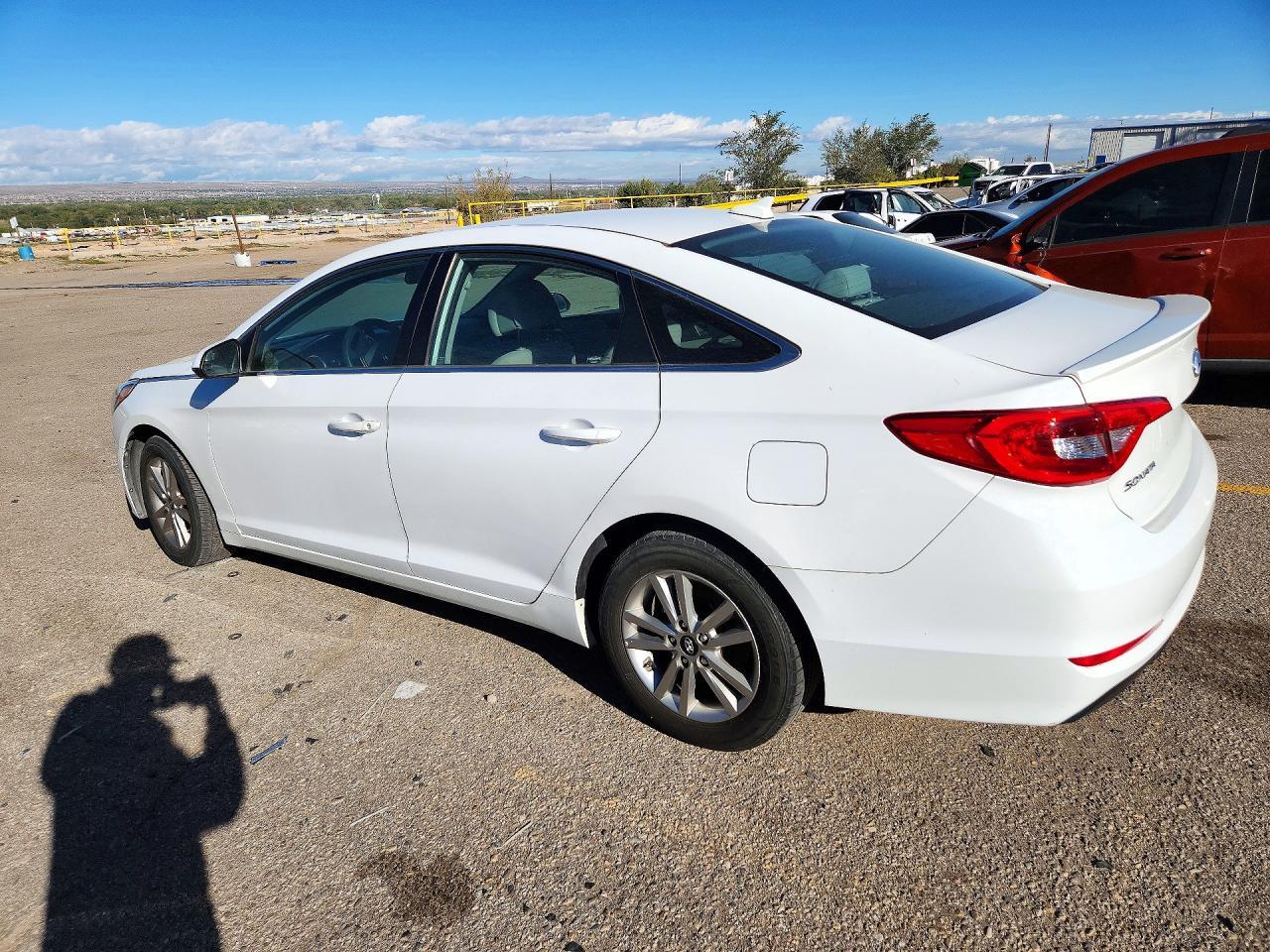 2017 Hyundai Sonata Se - Фото 2