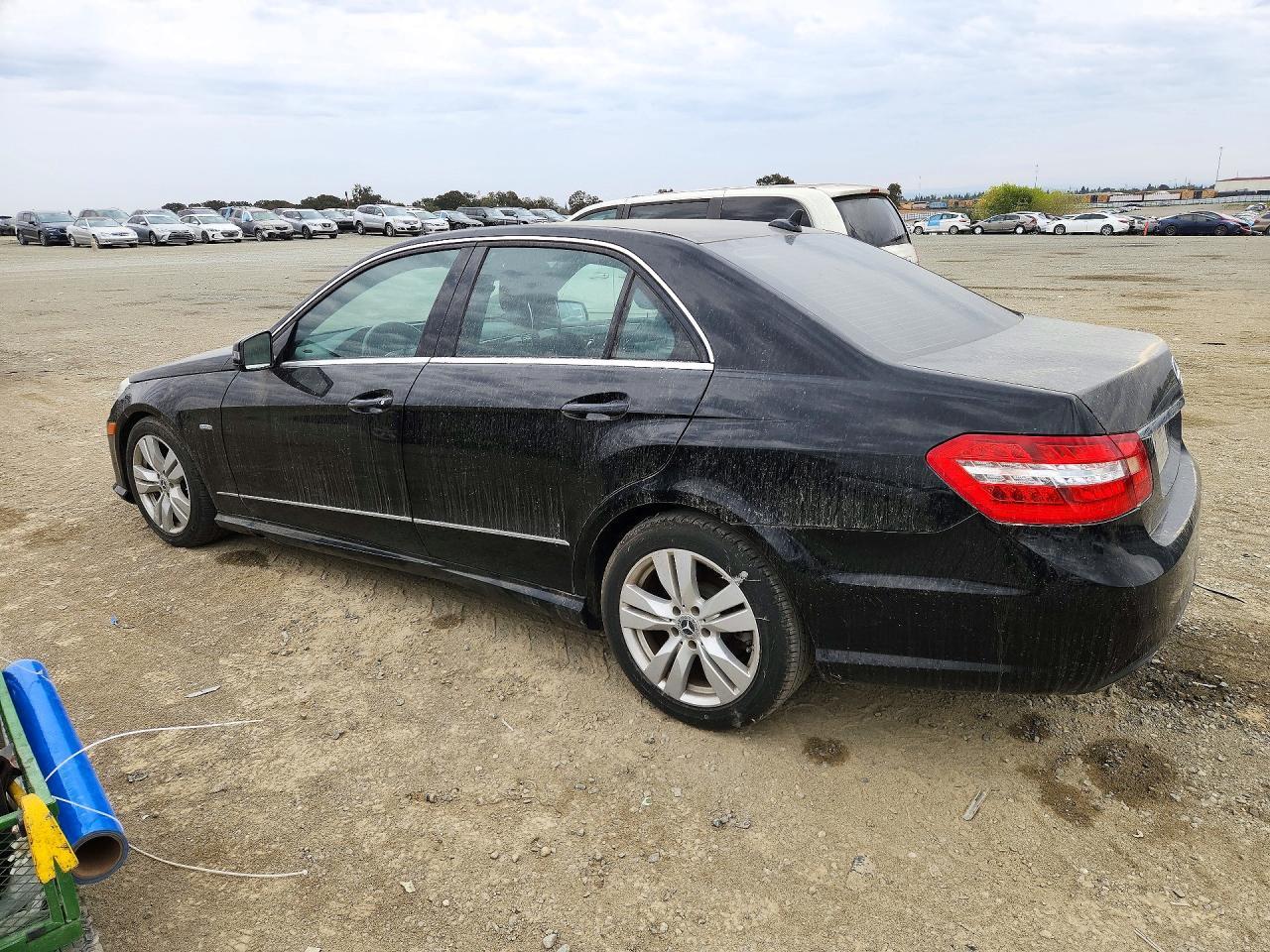 2012 Mercedes-Benz E 350 Bluetec - Image 2