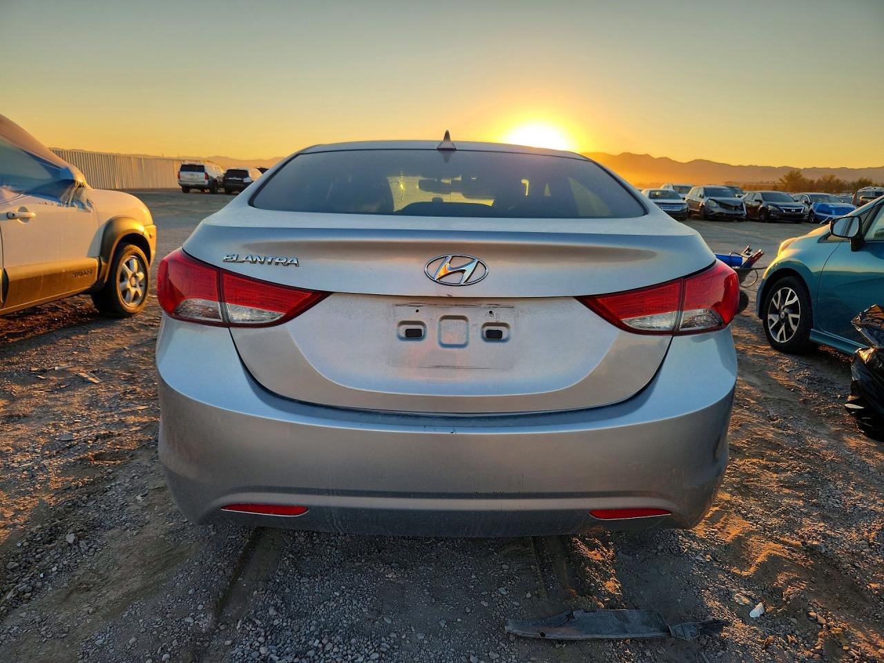 2013 Hyundai Elantra Gls - Image 6