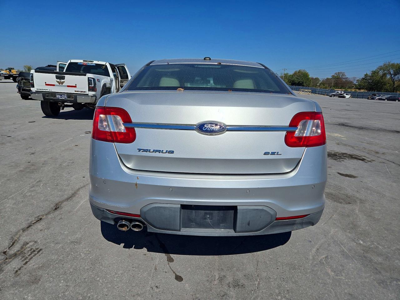 2011 Ford Taurus Sel - Фото 6